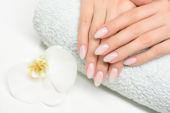 Soin des ongles Saint-Pierre